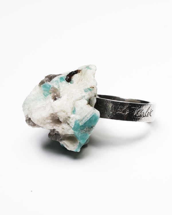 Raw Miracles Ring in Agate and Emerald Size 7.5
