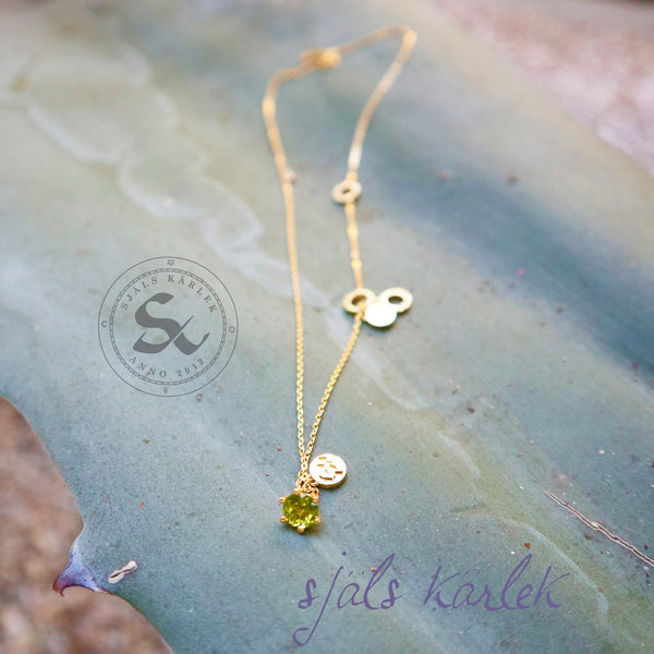 August Birthstone Necklace in Peridot