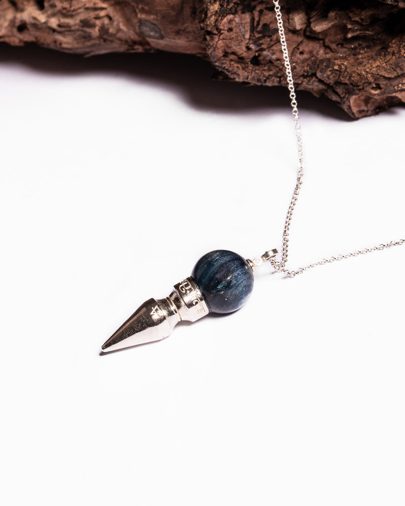 Anitya Necklace in Kyanite