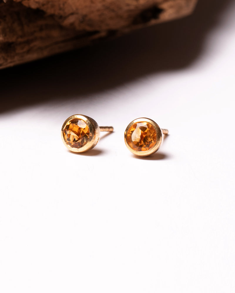 Chakra Studs in Citrine