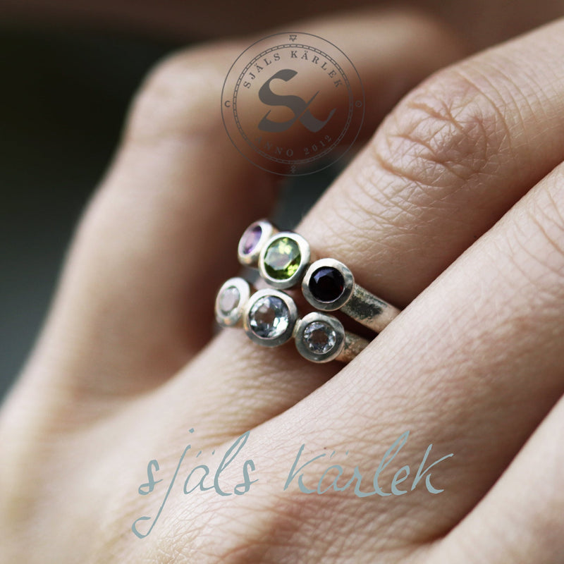 Chakra Balance Ring in White Topaz