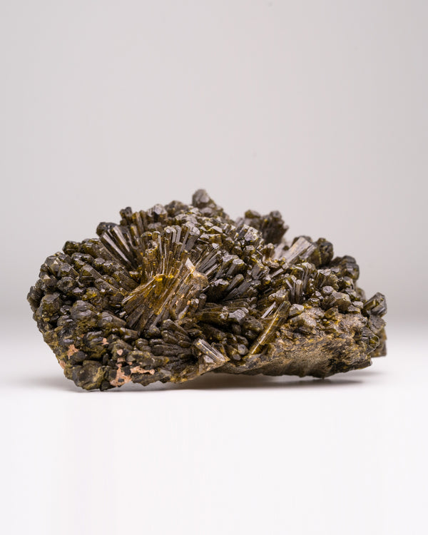 Exclusive Epidote Clusters